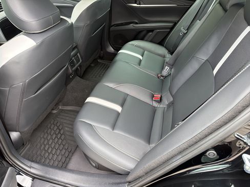 Certified 2025 Toyota Camry SE FWD image 30