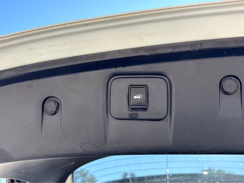 Used 2022 Nissan Murano Platinum w/ Cargo Package image 33