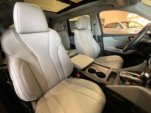 Certified 2026 Acura MDX SH-AWD w/ Technology Package image 22