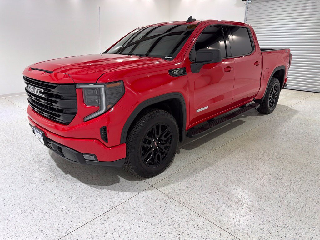Used 2025 GMC Sierra 1500 Elevation AWD/4WD image 1