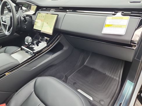 New 2026 Land Rover Range Rover Sport SE image 28