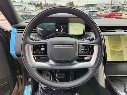 New 2025 Land Rover Range Rover Long Wheelbase Autobiography image 16