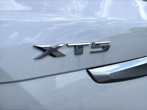 Used 2023 Cadillac XT5 Premium Luxury w/ Technology Package FWD image 30