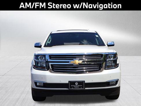 Used 2019 Chevrolet Suburban Premier w/ Premier Plus Edition AWD/4WD image 3