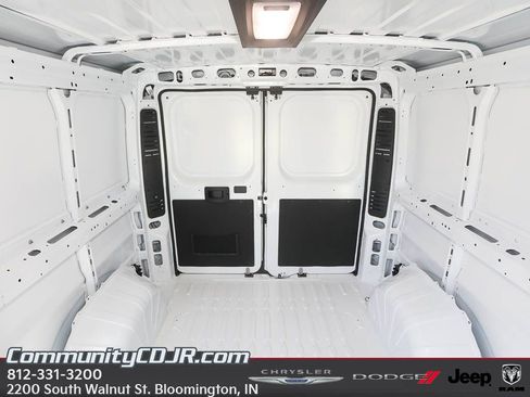 New 2026 RAM ProMaster 1500 w/ Quick Order Package 22G SLT image 20
