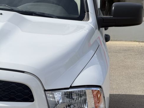 Used 2018 RAM 1500 Express AWD/4WD image 24