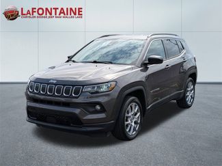 Certified 2022 Jeep Compass Latitude image 1