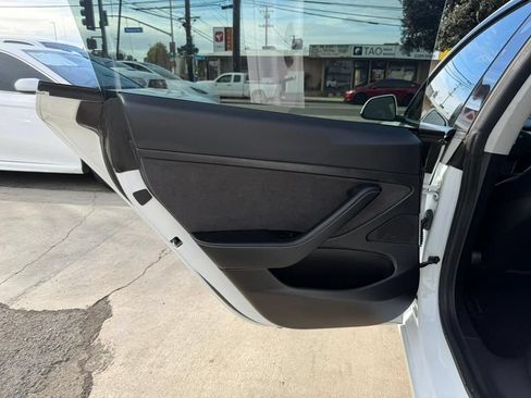 Used 2021 Tesla Model 3 Standard Range Plus RWD image 21