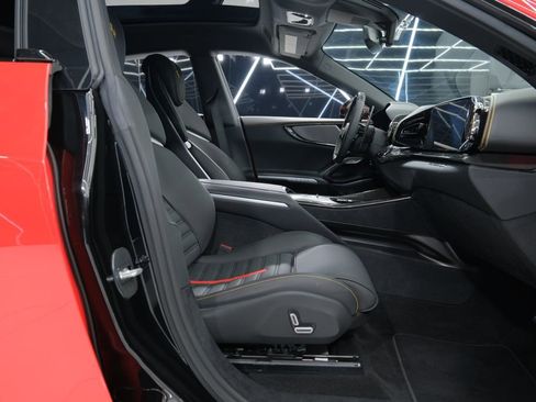 Used 2023 Ferrari Purosangue image 55