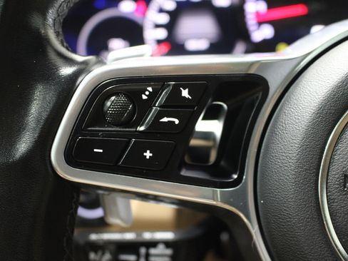 Used 2023 Porsche Cayenne Platinum Edition AWD/4WD image 12