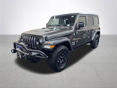 Used 2018 Jeep Wrangler Unlimited Sport AWD/4WD image 2