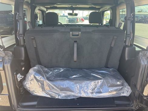 Used 2023 Jeep Wrangler Sport S image 26