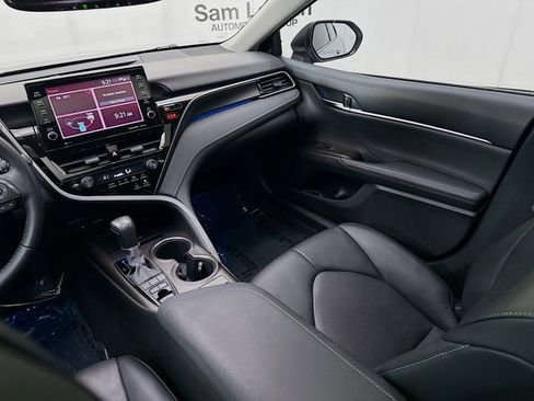 Used 2022 Toyota Camry XSE image 23