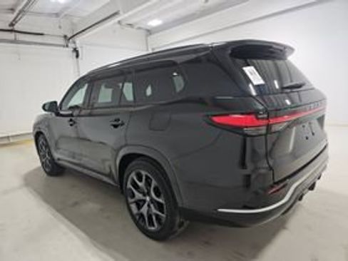 Used 2026 Lexus TX 500h AWD image 3