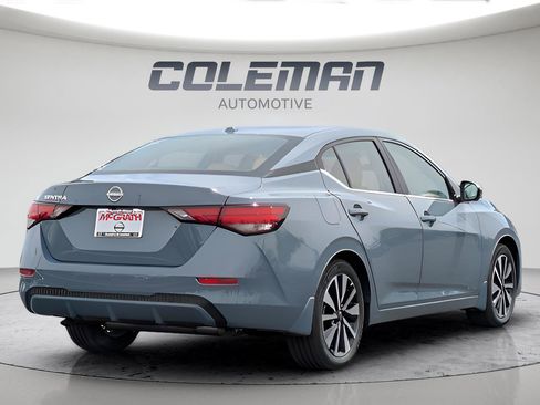 Used 2025 Nissan Sentra SV w/ SV Premium Package FWD image 3