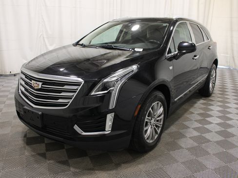 Used 2017 Cadillac XT5 Luxury w/ Driver Awareness Package AWD/4WD image 35