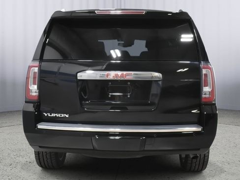 Used 2020 GMC Yukon Denali image 28