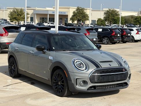 Used 2020 MINI Cooper Clubman S w/ Storage Package image 3
