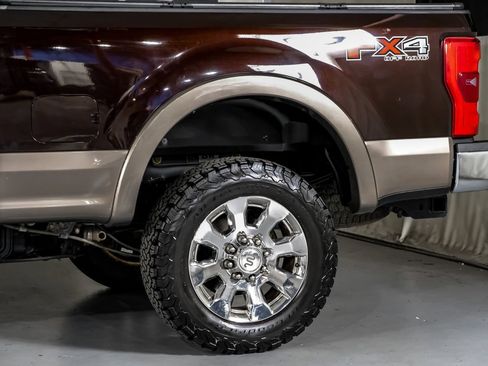 Used 2018 Ford F250 King Ranch w/ King Ranch Ultimate Package AWD/4WD image 12