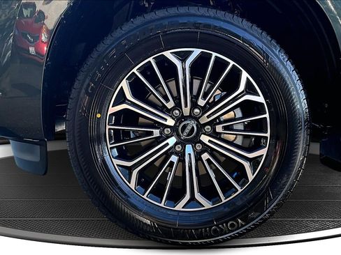 New 2026 Nissan Armada Platinum image 13