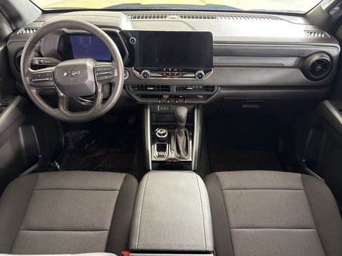 Used 2023 Chevrolet Colorado Trail Boss w/ Technology Package image 15