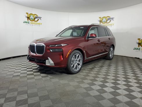 Certified 2025 BMW X7 xDrive40i image 3