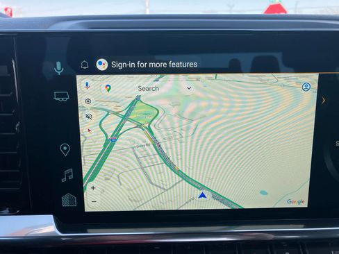 Used 2025 Chevrolet Silverado 1500 LT image 24