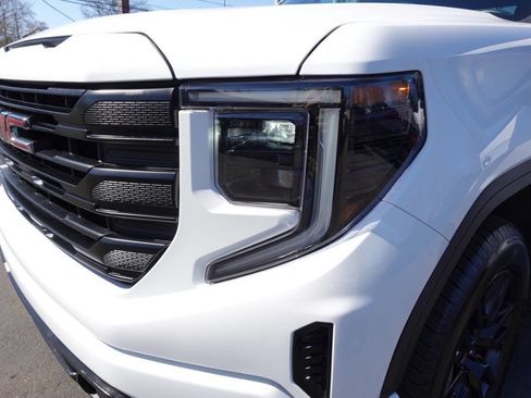 Used 2023 GMC Sierra 1500 Pro w/ Graphite Edition AWD/4WD image 61