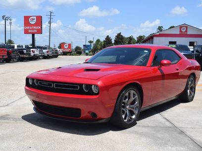 Used 2015 Dodge Challenger SXT w/ Driver Convenience Group
