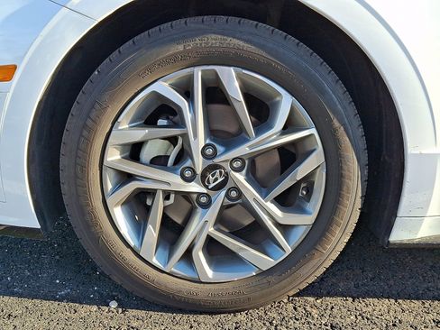 Used 2023 Hyundai Sonata SEL image 4