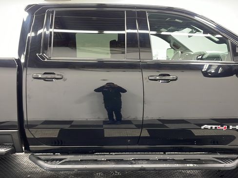 Used 2021 GMC Sierra 2500 AT4 AWD/4WD image 19