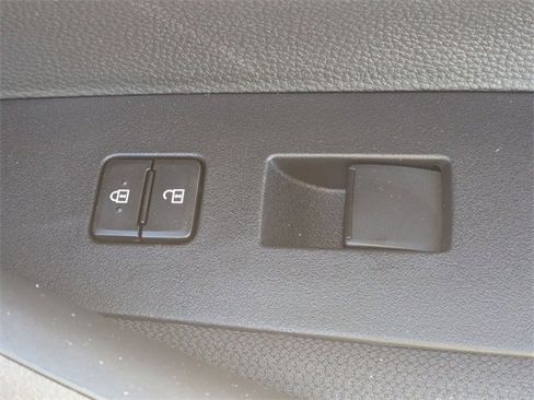 Certified 2025 Toyota Corolla LE image 32