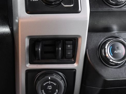 Used 2021 Ford F350 Lariat AWD/4WD image 36