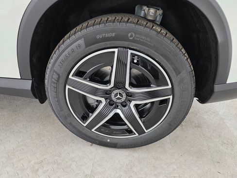 New 2026 Mercedes-Benz GLC 300 image 10