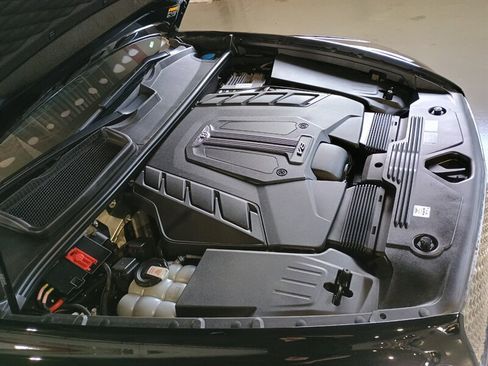 Used 2023 Bentley Bentayga AWD/4WD image 43