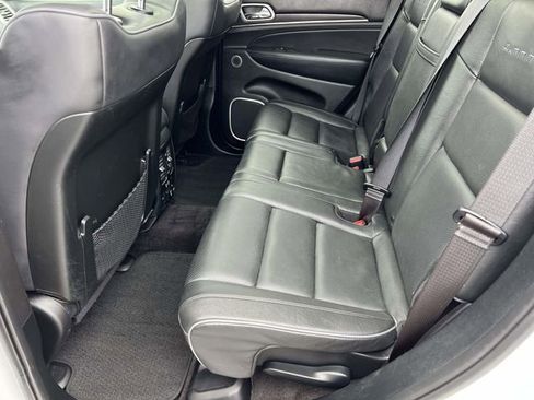 Used 2019 Jeep Grand Cherokee Summit w/ Platinum Series Group AWD/4WD image 27