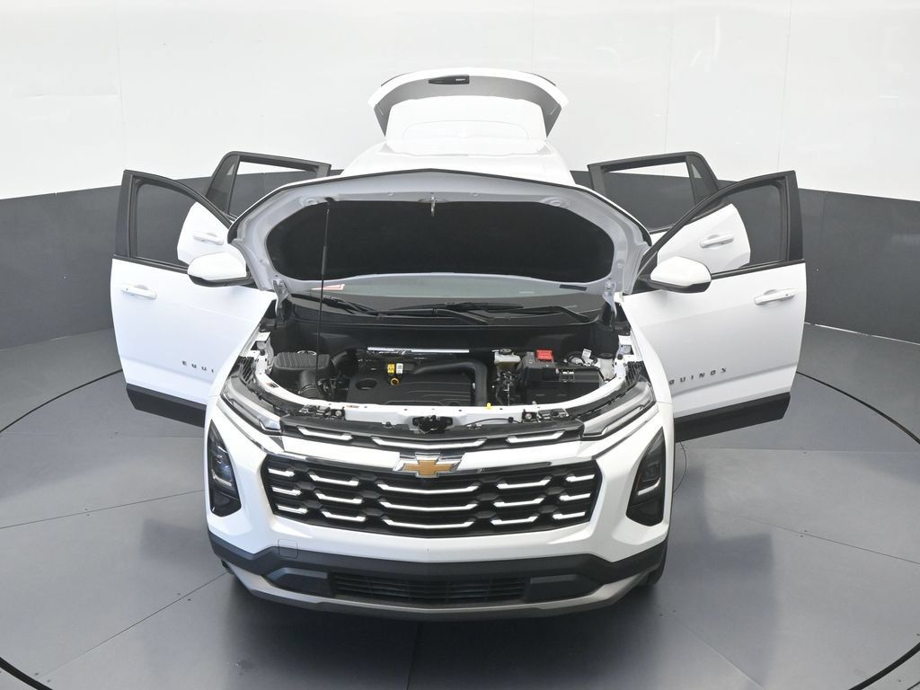 Used 2026 Chevrolet Equinox LT FWD image 67