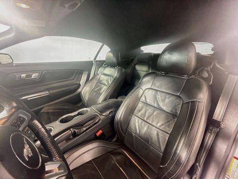 Used 2018 Ford Mustang Premium w/ Equipment Group 201A RWD image 8