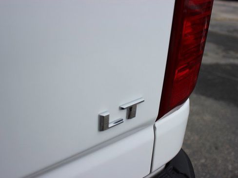 Used 2023 Chevrolet Silverado 2500 LT image 11