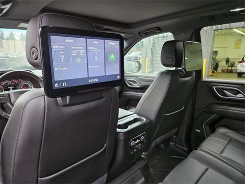 Used 2021 Chevrolet Suburban RST image 18