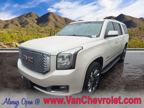 Used 2015 GMC Yukon XL Denali w/ Open Road Package image 1