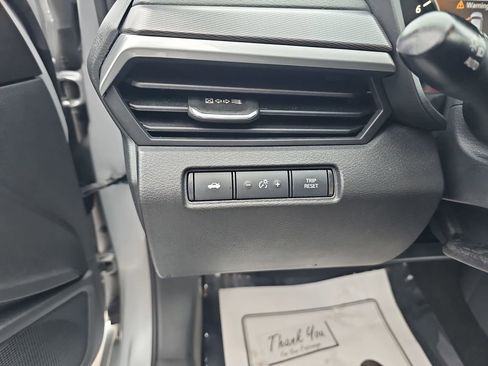 Used 2023 Nissan Altima 2.5 SR FWD image 17
