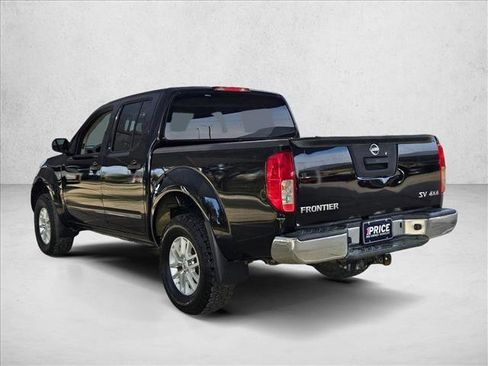 Used 2017 Nissan Frontier SV image 7