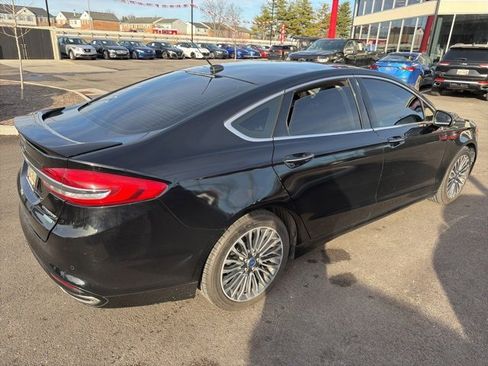 Used 2018 Ford Fusion Titanium image 9