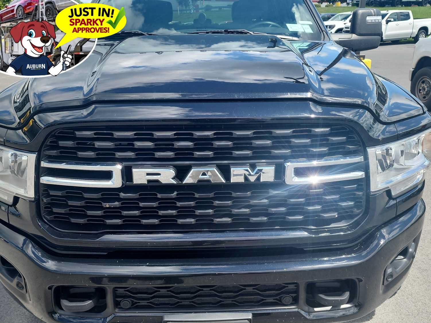 Used 2024 RAM 2500 Big Horn w/ Sport Appearance Package AWD/4WD image 3