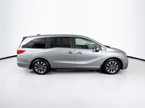 Used 2023 Honda Odyssey EX-L image 10