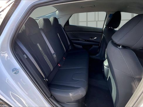 New 2026 Hyundai Elantra Blue image 10