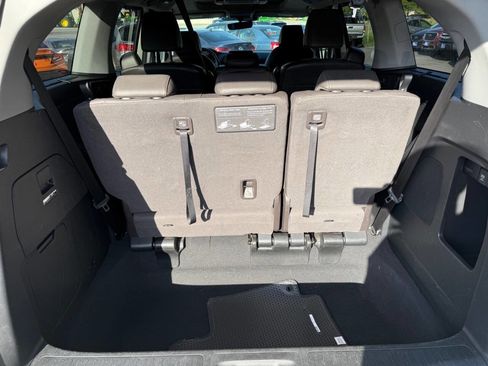 Used 2018 Honda Odyssey Touring image 11