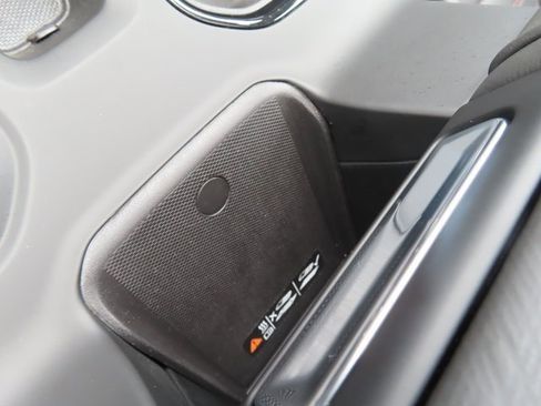 Used 2024 GMC Sierra 1500 AT4X image 34