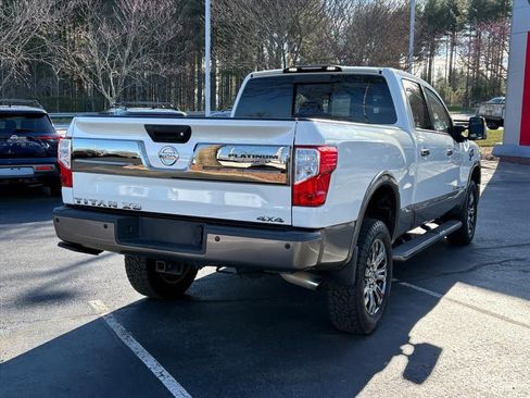 Used 2017 Nissan Titan Platinum Reserve image 6